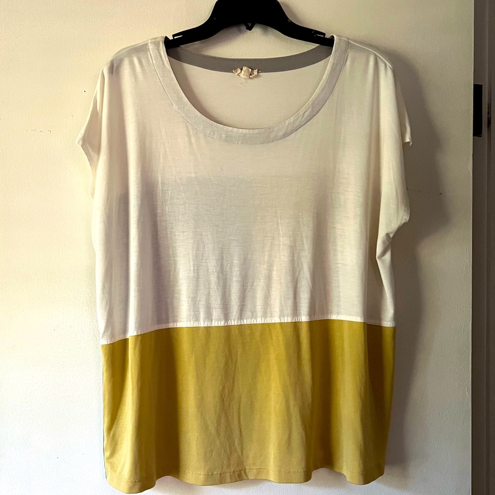 Light weight oversized tee